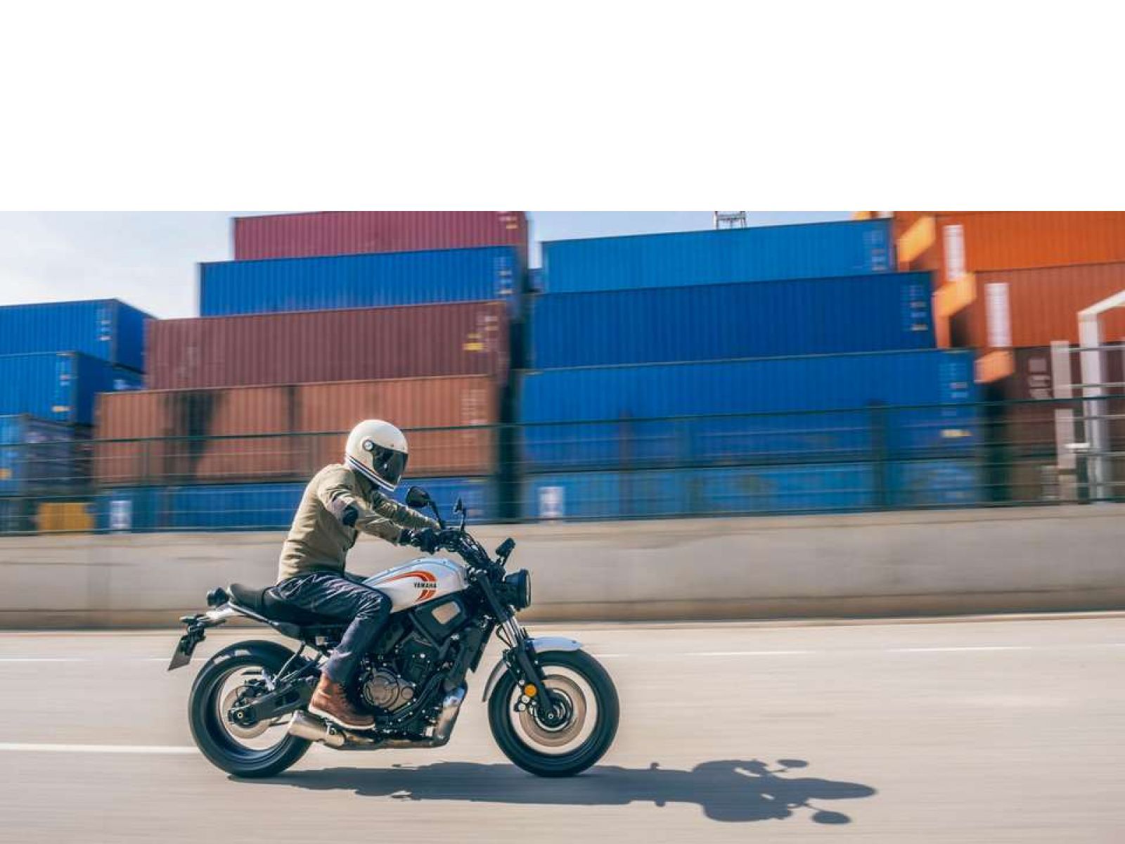 Мотоцикл YAMAHA XSR 700 (Historic White) 2024